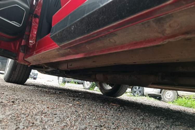 Used JETOUR X70 2020 1.5T DCT YueXing Edition 5 Seats Left Side Sill