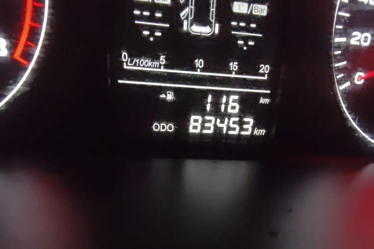 Used JETOUR X70 2020 1.5T Manual Comfort Edition 5 Seats Odometer Close Up