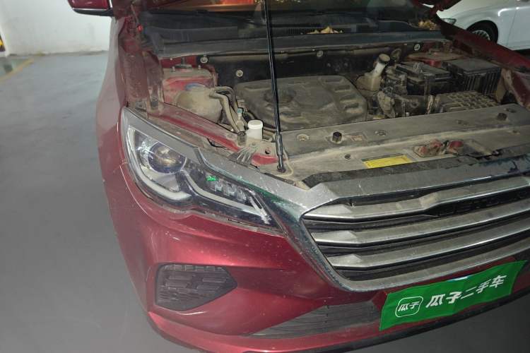 Used JETOUR X70 2020 1.5T Manual Comfort Edition 5 Seats Right Front Headlight