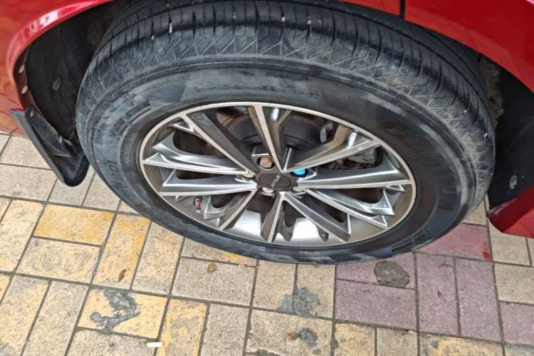 Used JETOUR X70 2020 1.5T DCT YueXing Edition 5 Seats Right Rear Wheel Hub