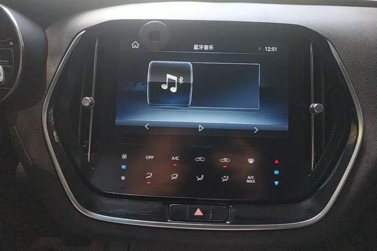 Used JETOUR X70 2020 1.5T DCT Comfort Edition 5-seater Audio And AC Panel