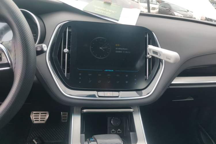 Used JETOUR X70 2020 1.5T DCT YueXing Edition 5 Seats Audio And AC Panel