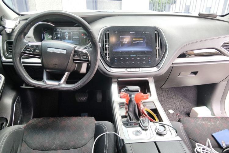 Used JETOUR X70 2020 1.5T DCT Comfort Edition 7-Seater Center Console
