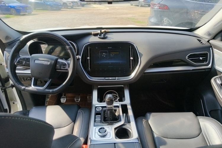Used JETOUR X70 2020 1.5T Manual Enjoyment Edition 7-Seater Center Console