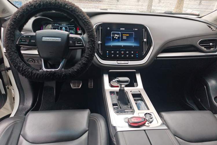 Used JETOUR X70 2020 1.5T DCT YueXing Edition 5 Seats Center Console