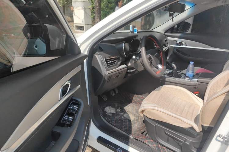 Used JETOUR X70 2020 1.5T Manual Comfort Edition 5 Seats Driver Seat