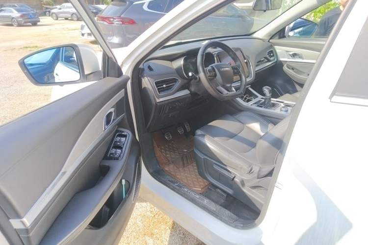 Used JETOUR X70 2020 1.5T Manual Enjoyment Edition 7-Seater Driver Seat