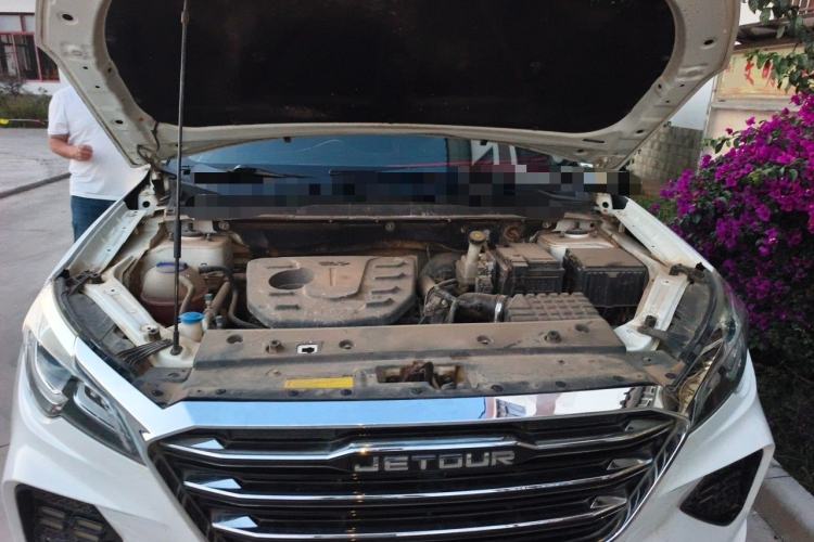 Used JETOUR X70 2020 1.5T Manual Comfort Edition 5 Seats Engine Bay