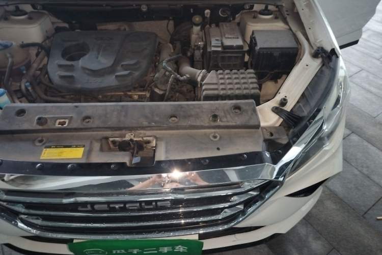 Used JETOUR X70 2020 1.5T DCT Comfort Edition 6 Seats Engine Bay Left