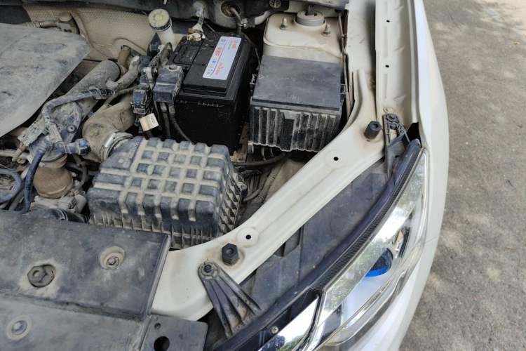 Used JETOUR X70 2020 1.5T DCT Comfort Edition 5-seater Engine Bay Left
