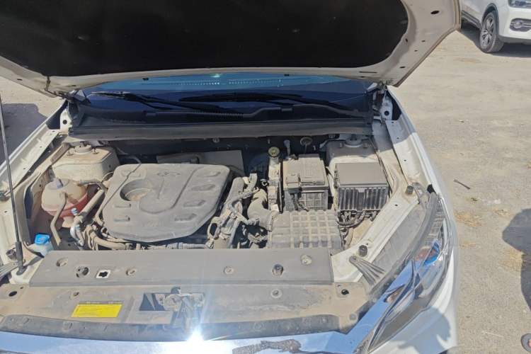 Used JETOUR X70 2020 1.5T Manual Comfort Edition 7-Seater Engine Bay Left