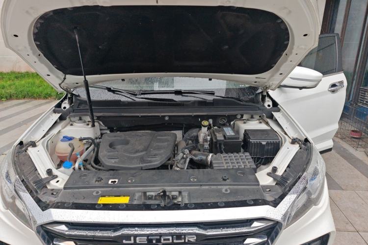 Used JETOUR X70 2020 1.5T DCT YueXing Edition 5 Seats Engine Bay