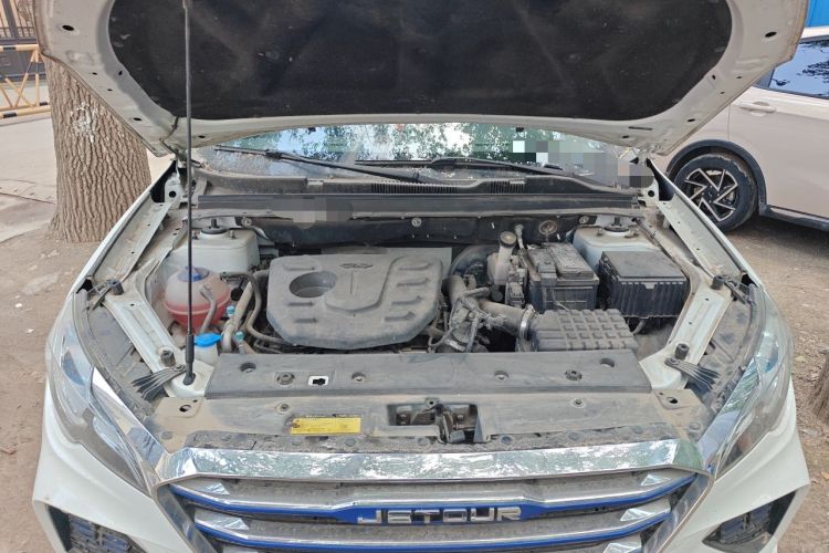 Used JETOUR X70 2020 1.5T Manual Comfort Edition 5 Seats Engine Bay