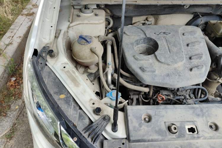 Used JETOUR X70 2020 1.5T DCT Comfort Edition 5-seater Engine Bay Right