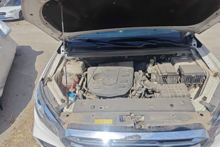 Used JETOUR X70 2020 1.5T Manual Comfort Edition 7-Seater Engine Bay Right