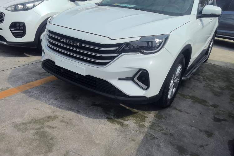 Used JETOUR X70 2020 1.5T DCT YueXing Edition 5 Seats Exterior 2