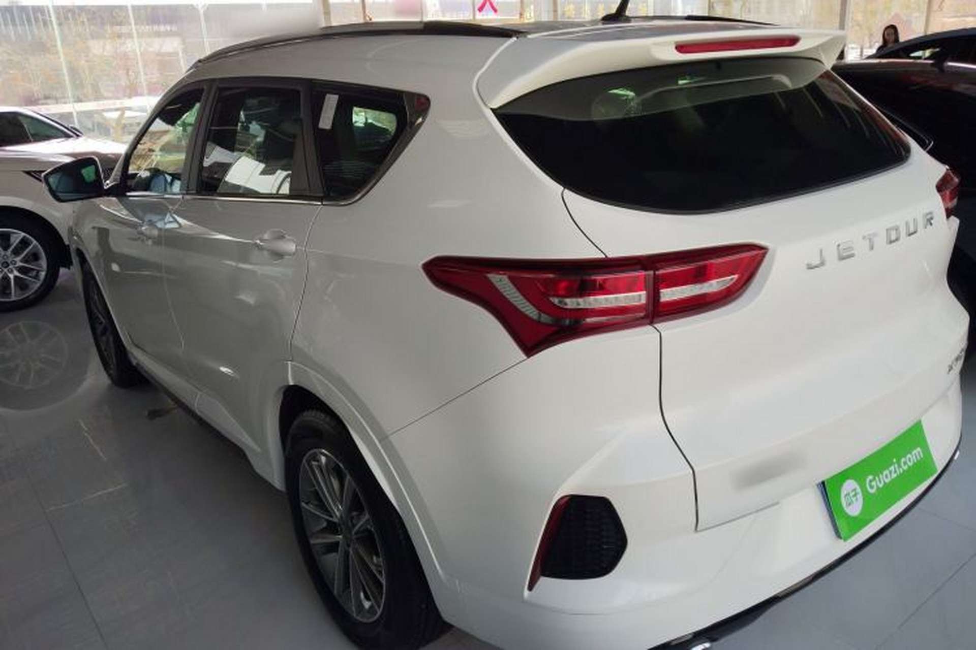 Used JETOUR X70 2020 1.5T DCT Comfort Edition 7-Seater Exterior 2