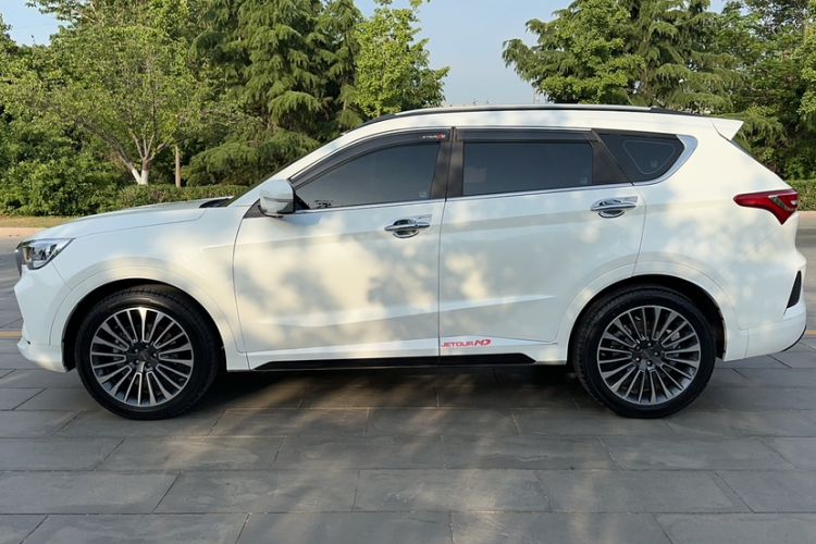 Used JETOUR X70 2020 1.5T Manual Luxury Edition 6 Seats Exterior 6