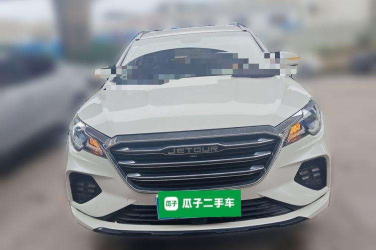 Used JETOUR X70 2020 1.5T Manual Enjoyment Edition 7-Seater Front