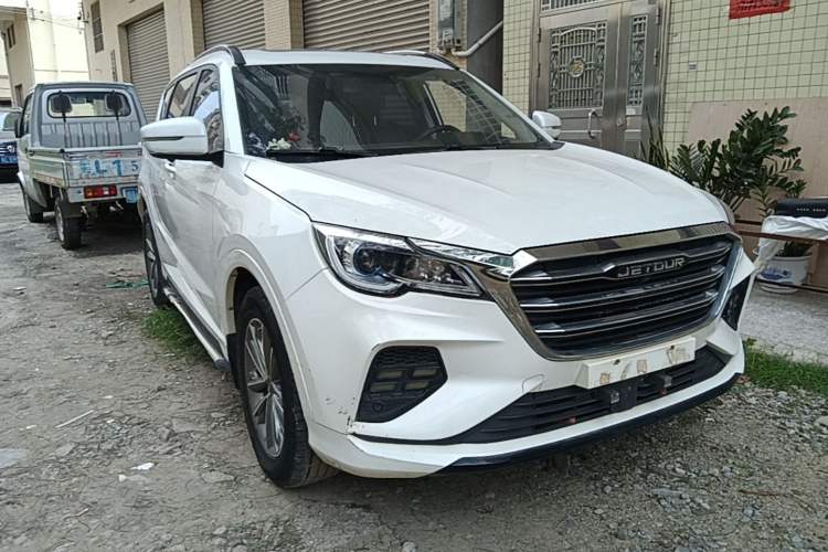 Used JETOUR X70 2020 1.5T Manual EnjoyDrive Edition 5 Seats Front Right 45 Deg