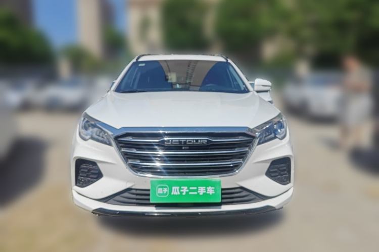 Used JETOUR X70 2020 1.5T Manual Comfort Edition 7-Seater Front