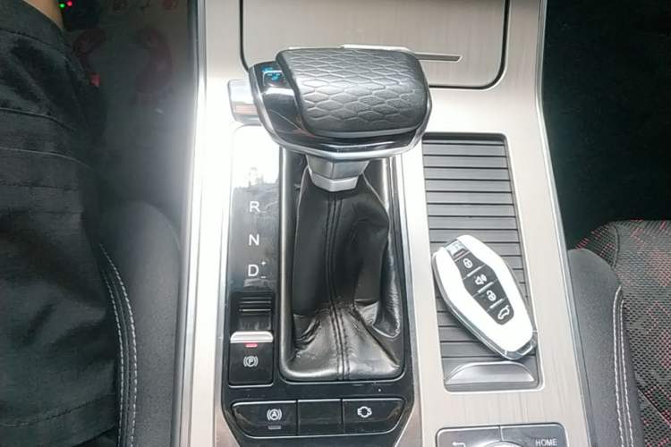 Used JETOUR X70 2020 1.5T DCT Comfort Edition 5-seater Gear Lever