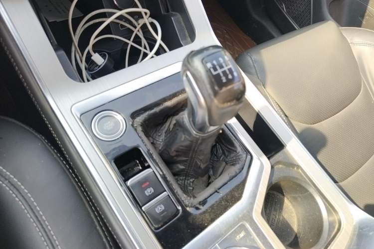 Used JETOUR X70 2020 1.5T Manual Enjoyment Edition 7-Seater Gear Lever