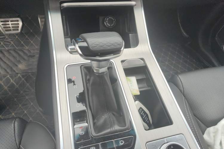 Used JETOUR X70 2020 1.5T DCT YueXing Edition 5 Seats Gear Lever