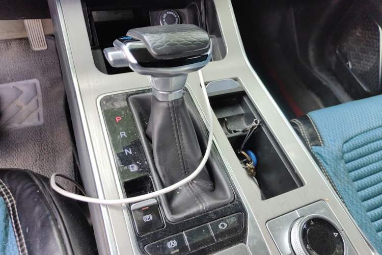 Used JETOUR X70 2020 1.5T DCT Comfort Edition 5-seater Gear Lever