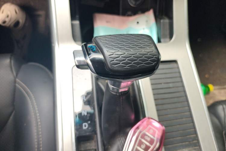 Used JETOUR X70 2020 1.5T DCT Yuexing Edition 6 Seats Gear Lever