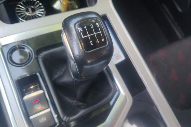 Used JETOUR X70 2020 1.5T Manual Comfort Edition 5 Seats Gear Lever