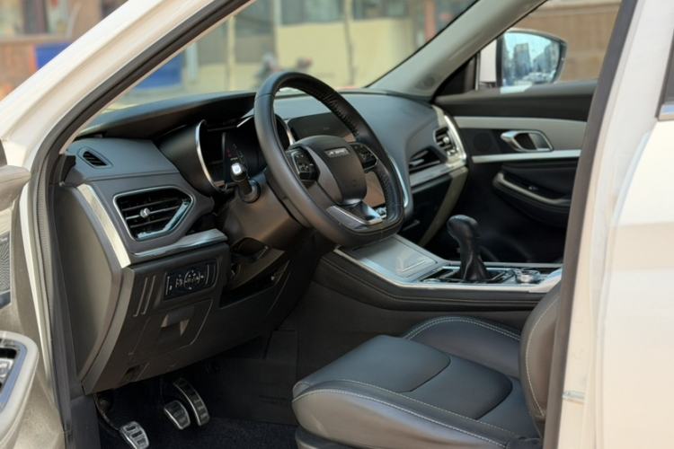 Used JETOUR X70 2020 1.5T Manual EnjoyDrive Edition 5 Seats Interior 2