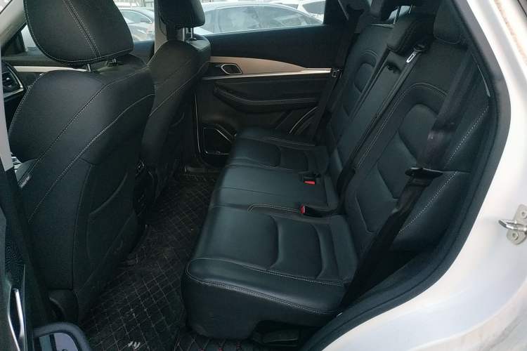 Used JETOUR X70 2020 1.5T Manual EnjoyDrive Edition 5 Seats Interior 4