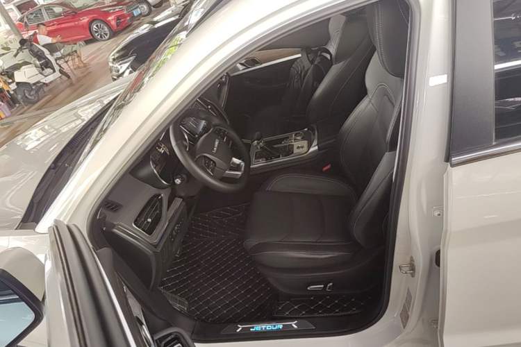Used JETOUR X70 2020 1.5T DCT Luxury Edition 5 Seats Left Front Seat