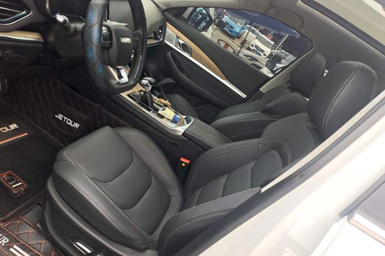 Used JETOUR X70 2020 1.5T DCT Luxury Edition 5 Seats Left Front Seat