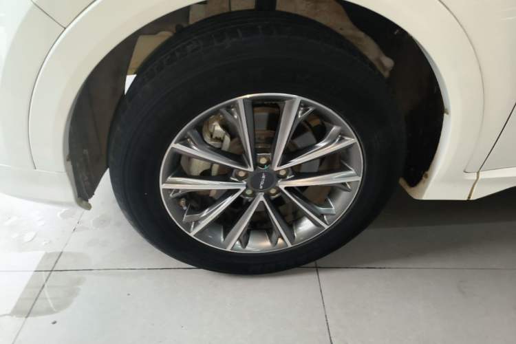 Used JETOUR X70 2020 1.5T Manual Comfort Edition 6 Seats Left Front Wheel Hub