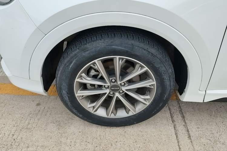 Used JETOUR X70 2020 1.5T DCT Comfort Edition 5-seater Left Front Wheel Hub