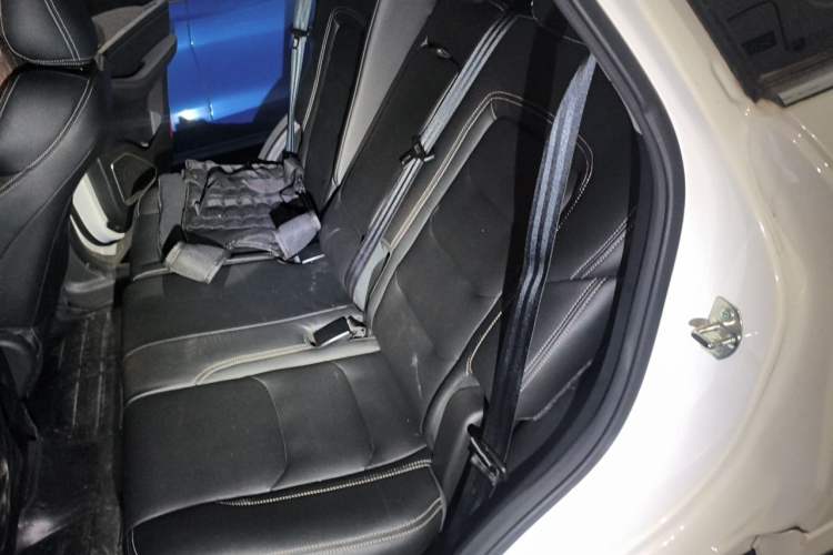 Used JETOUR X70 2020 1.5T Manual Comfort Edition 7-Seater Left Rear Seat