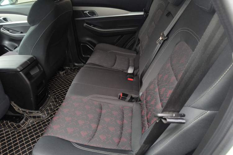 Used JETOUR X70 2020 1.5T Manual Comfort Edition 5 Seats Left Rear Seat