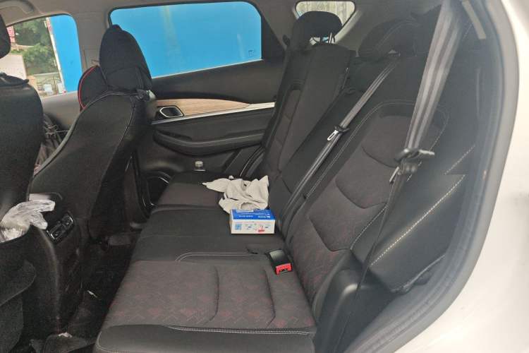 Used JETOUR X70 2020 1.5T Manual Comfort Edition 7-Seater Left Rear Seat