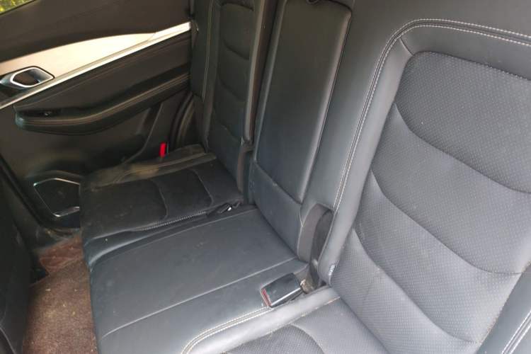 Used JETOUR X70 2020 1.5T DCT Yuexing Edition 6 Seats Left Rear Seat