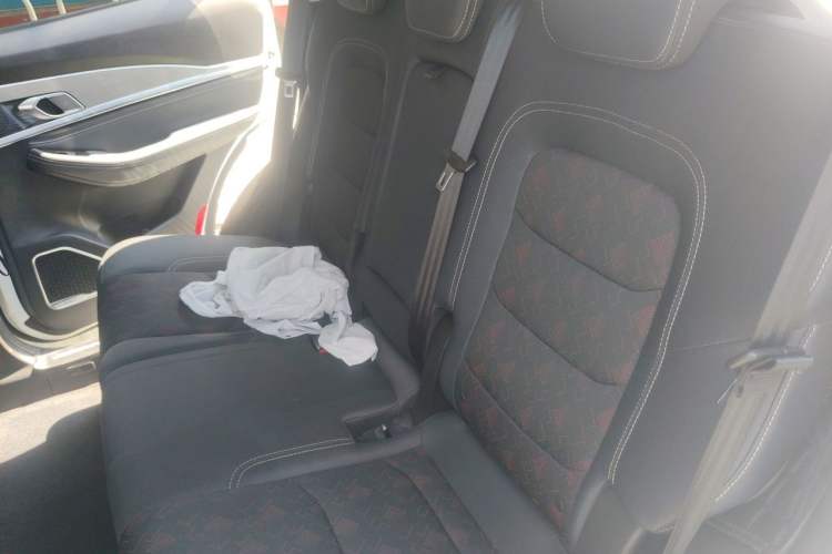 Used JETOUR X70 2020 1.5T Manual Comfort Edition 5 Seats Left Rear Seat