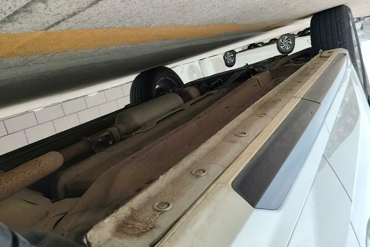 Used JETOUR X70 2020 1.5T DCT Comfort Edition 5-seater Left Side Sill