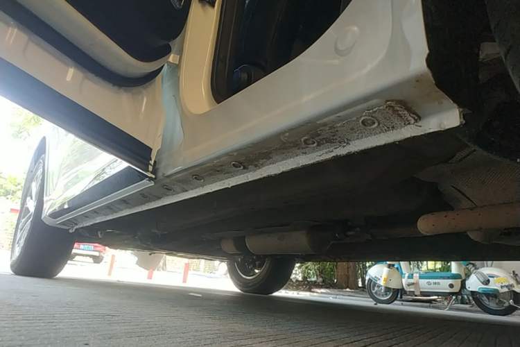 Used JETOUR X70 2020 1.5T DCT Comfort Edition 5-seater Left Side Sill