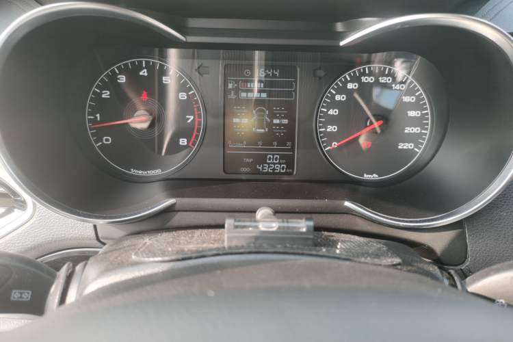 Used JETOUR X70 2020 1.5T Manual Comfort Edition 5 Seats Odometer Close Up