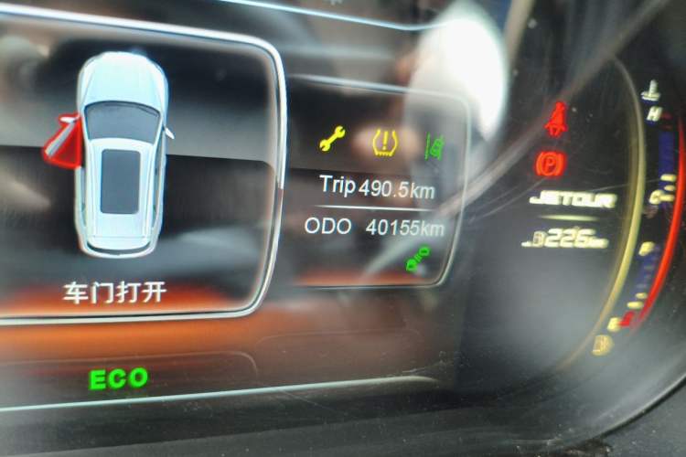 Used JETOUR X70 2020 1.5T DCT Yuexing Edition 6 Seats Odometer Close Up