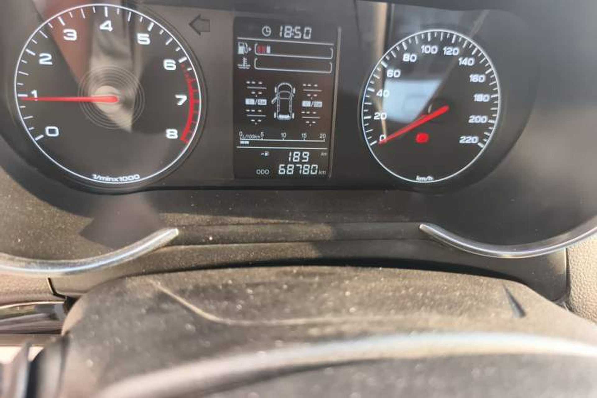 Used JETOUR X70 2020 1.5T Manual Comfort Edition 5 Seats Odometer Close Up