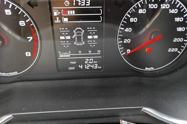 Used JETOUR X70 2020 1.5T Manual Comfort Edition 5 Seats Odometer Close Up