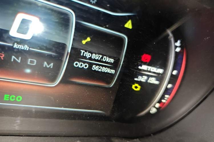Used JETOUR X70 2020 1.5T DCT Comfort Edition 7-Seater Odometer Close Up