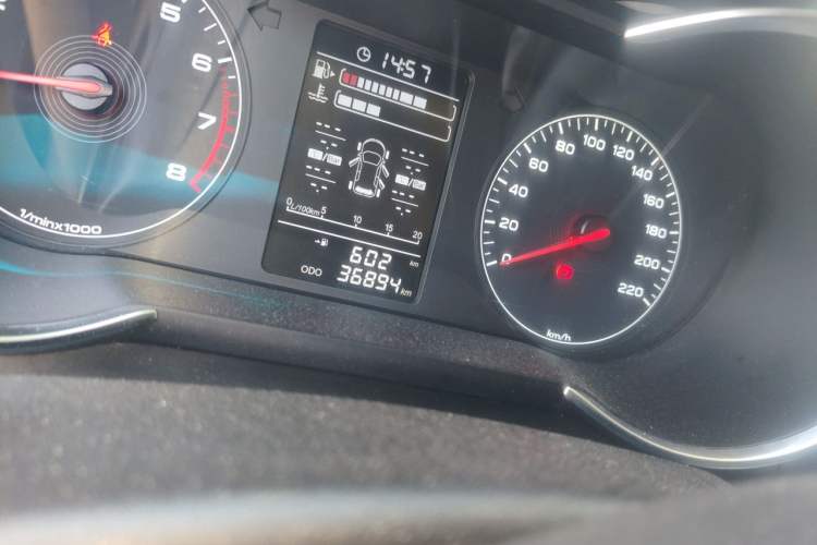 Used JETOUR X70 2020 1.5T Manual Comfort Edition 5 Seats Odometer Close Up